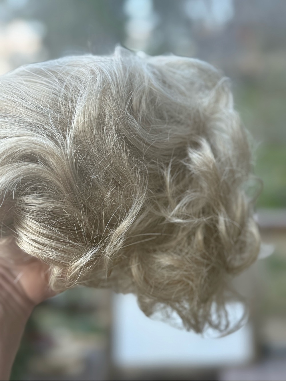Vintage Christine Jordan Vienna Wig Blonde Curly Synthetic Wig Color 22B Box
